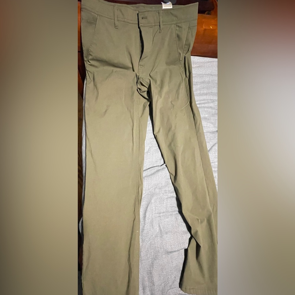 Green Chinos Classic Straight-Leg Pants